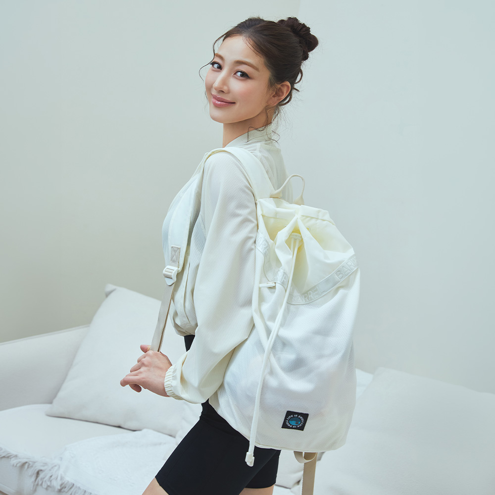 라이트 메쉬 백팩 16L 아이보리