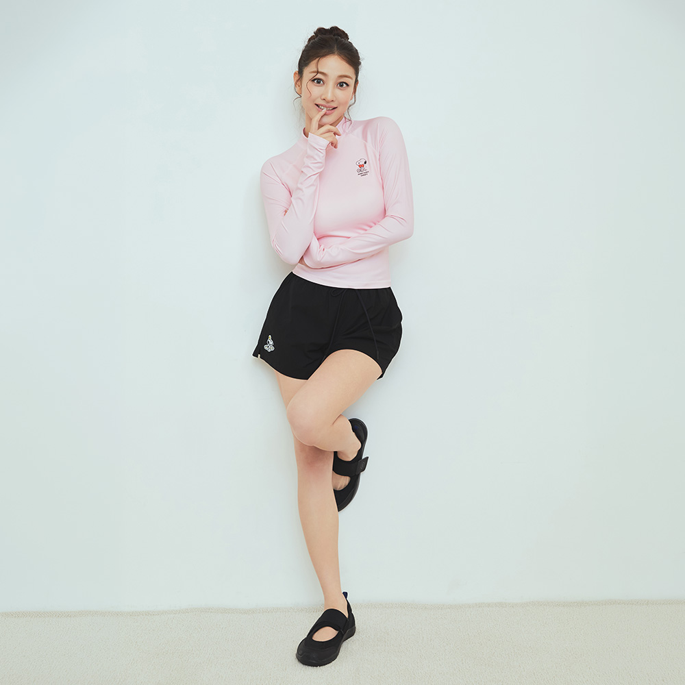 피너츠 우먼 해피 스누피 크롭 래쉬가드 라이트핑크